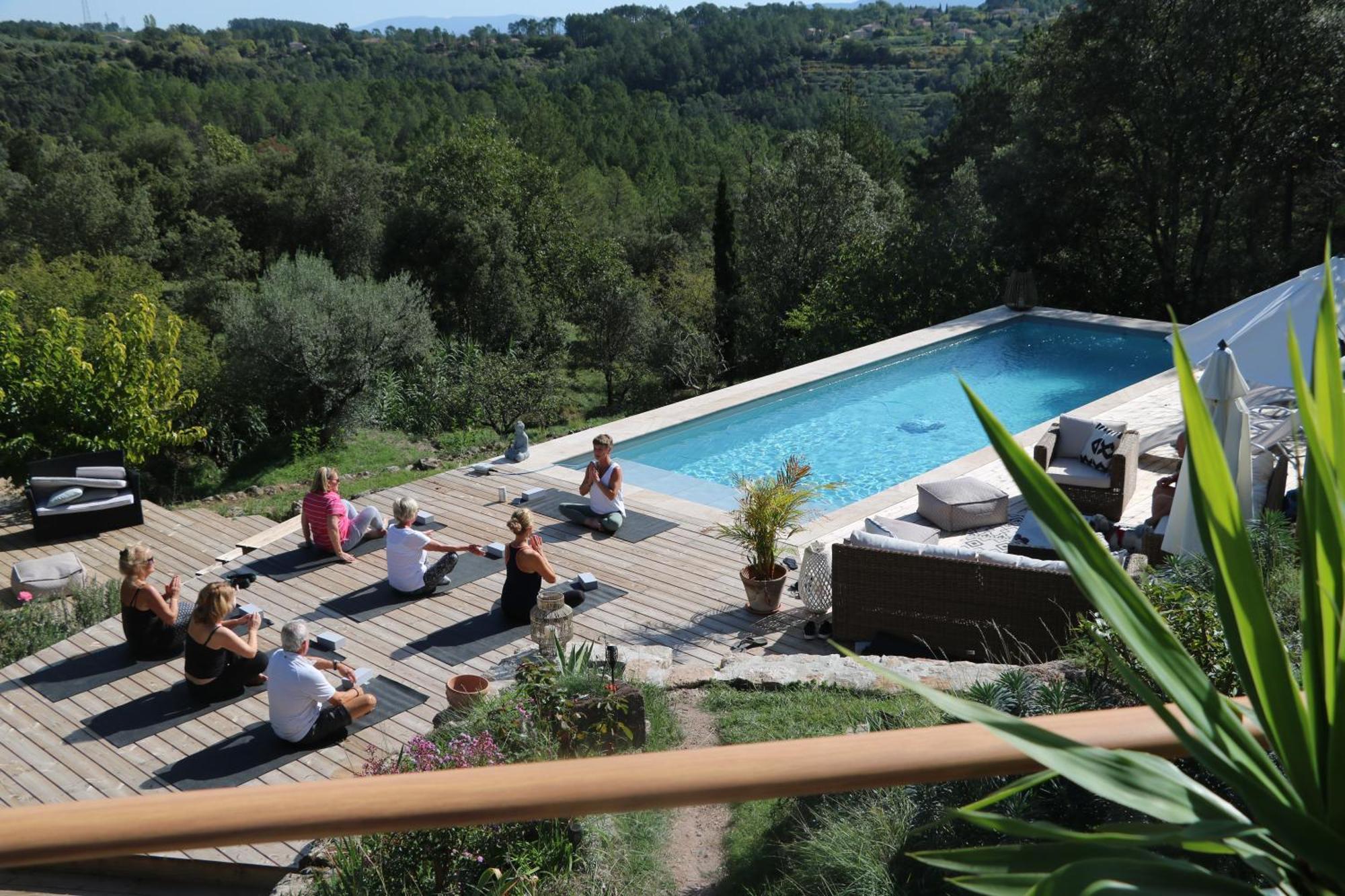 Idyllic French Farmhouse Les Assions Exterior photo